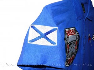 Вышивка на рукаве поло