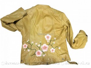 Куртка с вышивкой