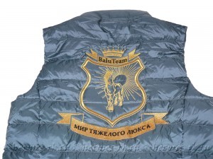 Вышивка на заказ на жилетах метализированными нитками