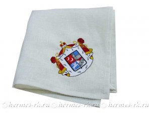Вышивка герба на салфетке