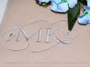 Вышивка на пледах