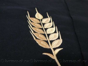 Вышивка колоска на футере