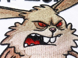 Оригинальная вышивка на одежде