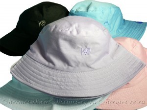 Вышивка на цветных панамах