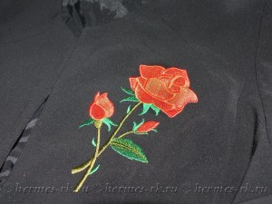Вышивка цветов на пиджаке