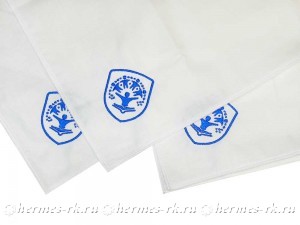 Платочки белые с вышивкой логотипа