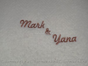 Вышивка на шерсти