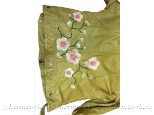 Вышивка на коже