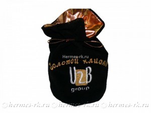 Вышивка на подарочном мешочке