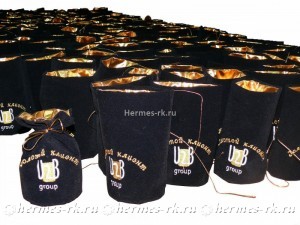 Вышивка на подарочных мешочках