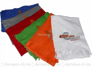 Вышивка на шарфах из флиса