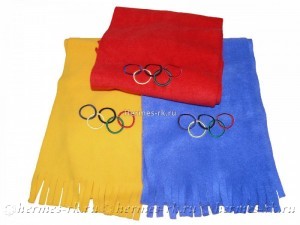 Вышивка на шарфах из флиса