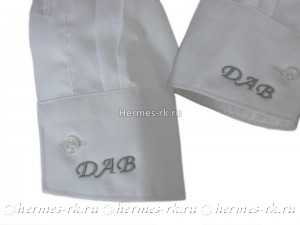 Вышивка на манжете рубашки