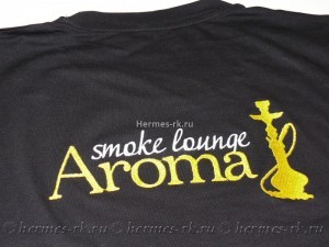 Вышивка на спине футболке