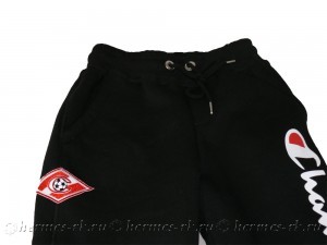 Вышивка на брюках