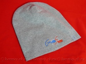 Вышивка на заказа на шапках