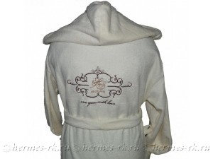 Вышивка на махровых халатах