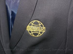 Вышивка на пиджаке