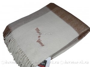 Вышивка на пледах