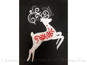 Вышивка на скатерти