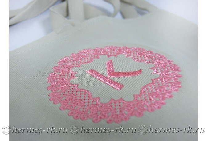 Машинная вышивка на фартуке