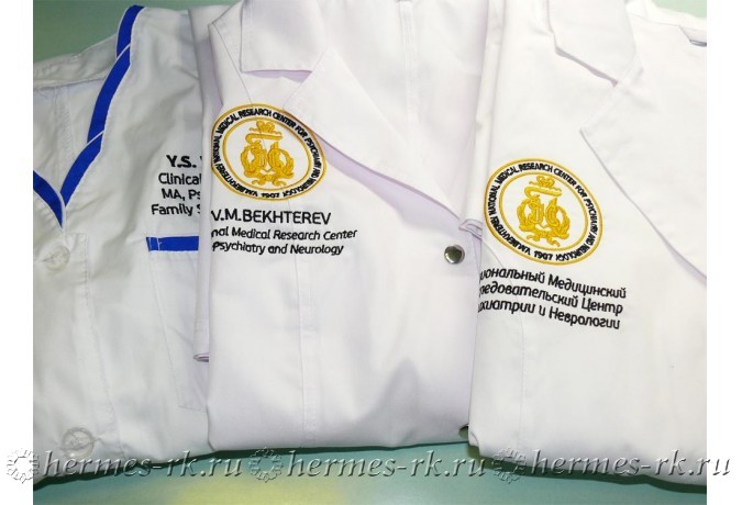 Вышивка на медицинской одежде