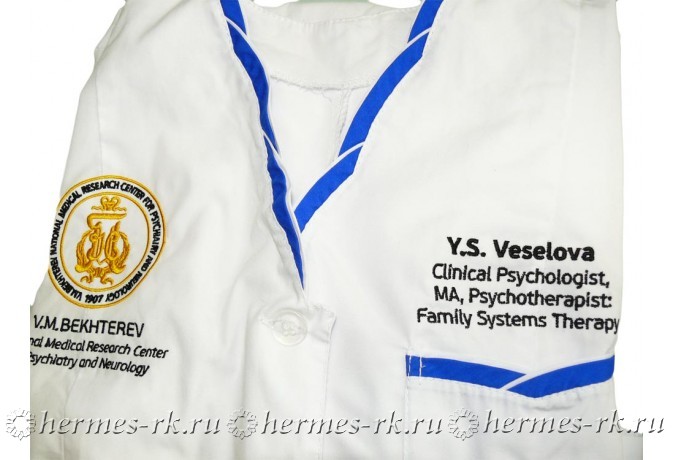 Вышивка на медицинской одежде