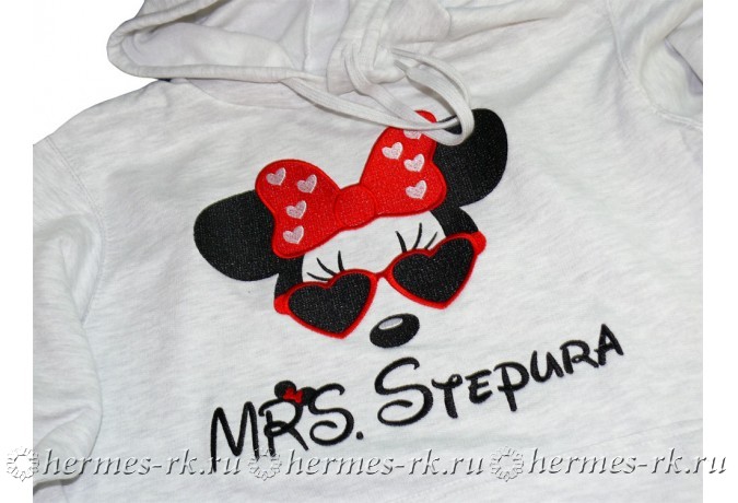 Вышивка на свитшоте