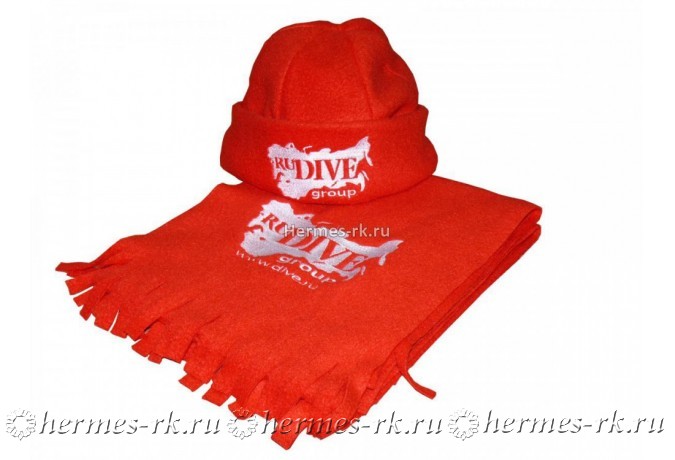 Вышивка логотипа на шапке и шарфе