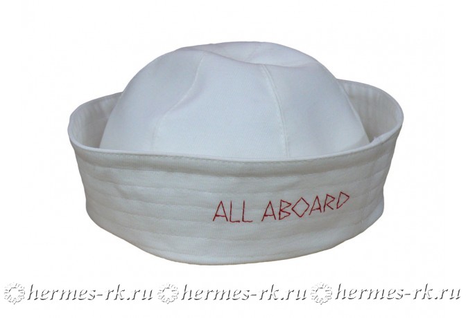 Вышивка на белой панаме