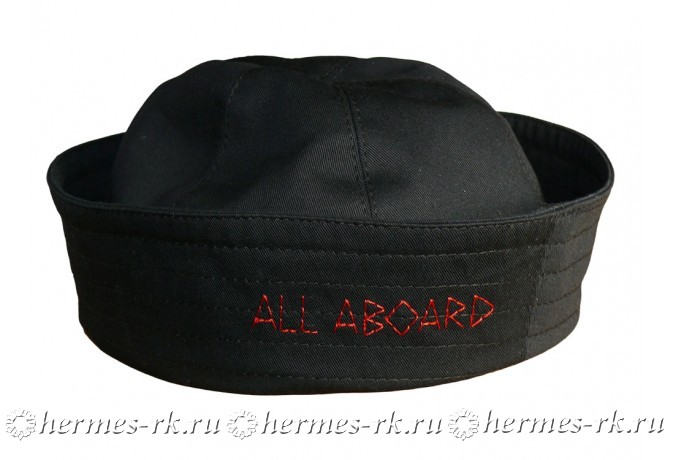 Вышивка на черной панаме