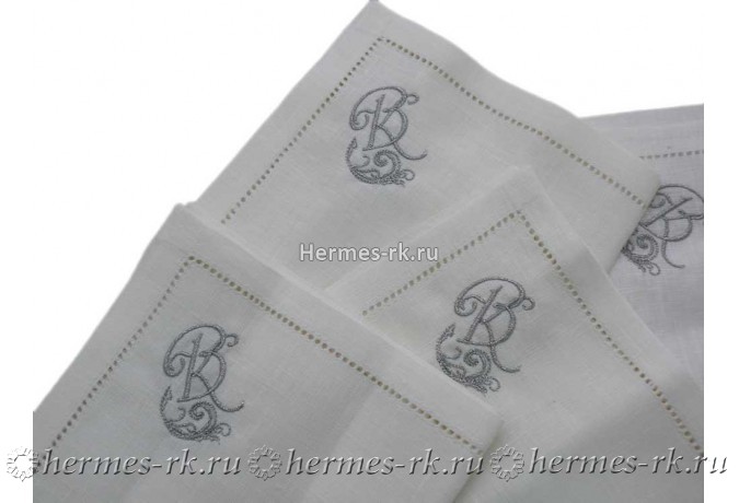 Украшение салфеток с помощью вышивки