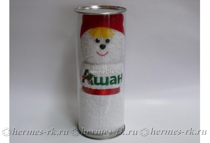 Вышивка на фигуре из полотенца