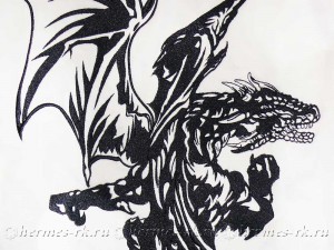 Вышивка дракона на одежде — эффектный акцент, который невозможно не заметить