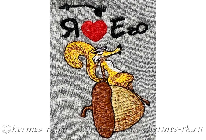 Парная вышивка "Влюблённые белки"