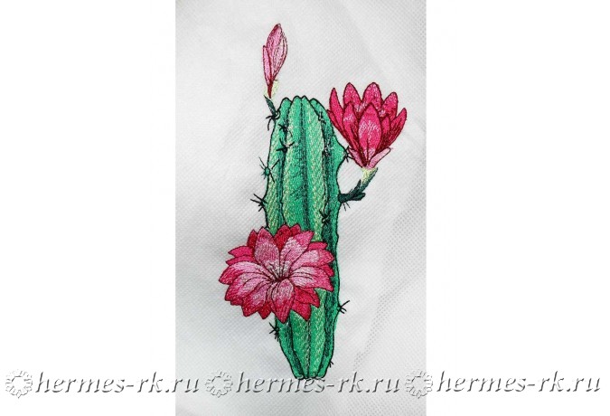 Машинная вышивка кактусов: Зеленое вдохновение на ткани