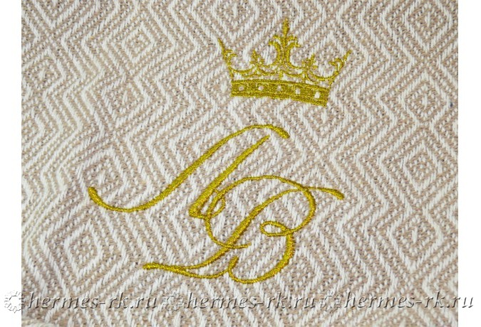 Золотая вышивка для Золотой Свадьбы: Идеальный подарок к 50-летнему юбилею