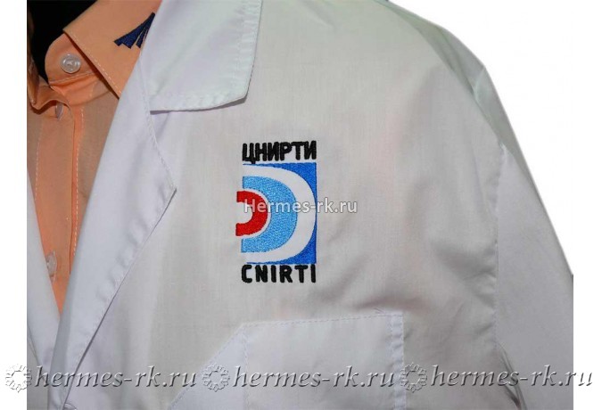 Халат медицинский с вышивкой